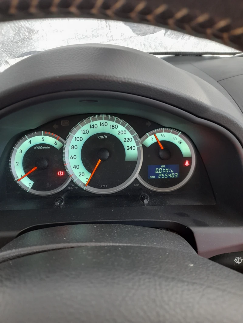 Toyota Corolla verso, снимка 3 - Автомобили и джипове - 53484624