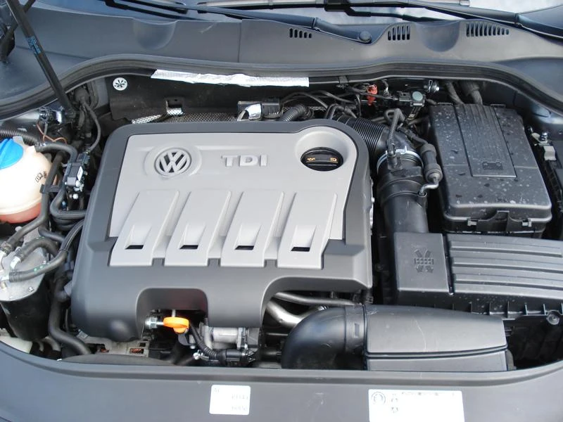 VW Passat 2, 0TDI140ksNAVIAVTOMATIKHIGHLINEEU5 - изображение 10