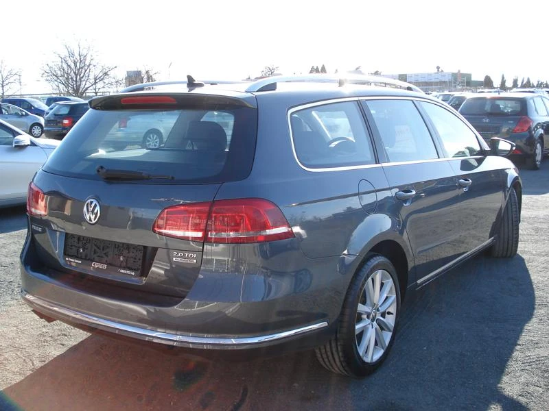 VW Passat 2, 0TDI140ksNAVIAVTOMATIKHIGHLINEEU5 - изображение 4