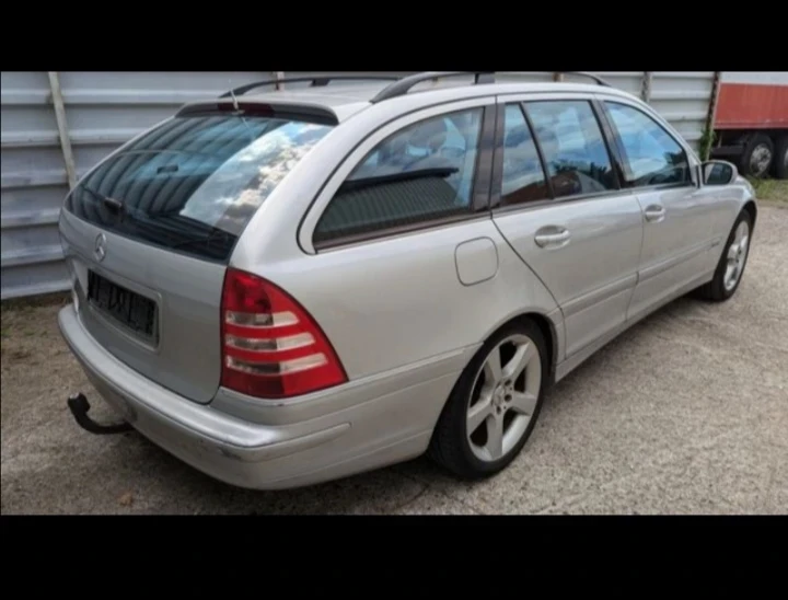 Mercedes-Benz C 320 3, 2 cdi, снимка 4 - Автомобили и джипове - 48542006