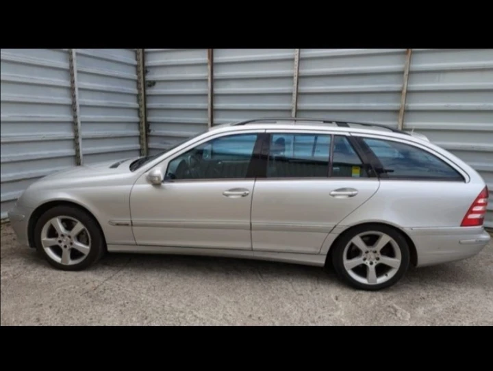 Mercedes-Benz C 320 3, 2 cdi, снимка 3 - Автомобили и джипове - 48542006