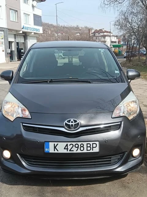 Toyota Verso S, снимка 2 - Автомобили и джипове - 49314302