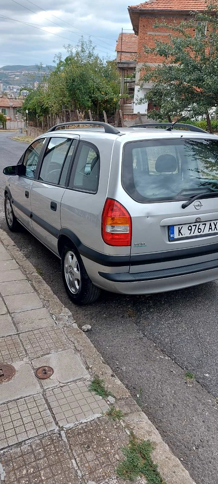 Opel Zafira 2.0 DTL 16V - изображение 3