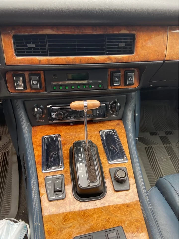 Jaguar Xjs С РЕГИСТРАЦИЯ&АВТО КРЕДИТ, снимка 7 - Автомобили и джипове - 53393549