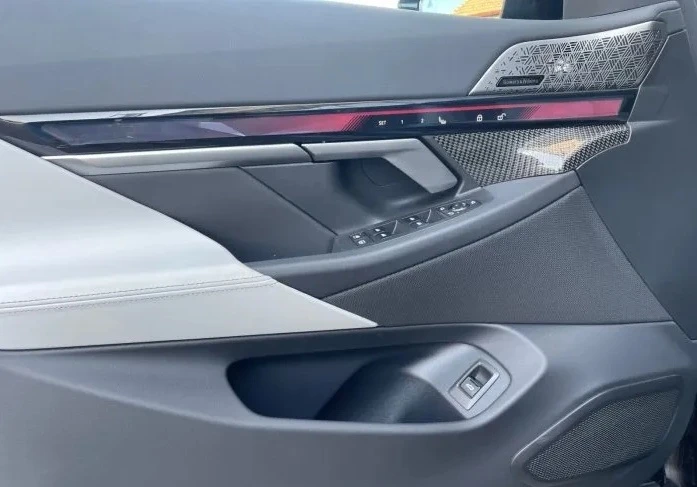 BMW M5 Plug-In-Hybrid xDrive, снимка 8 - Автомобили и джипове - 54299324