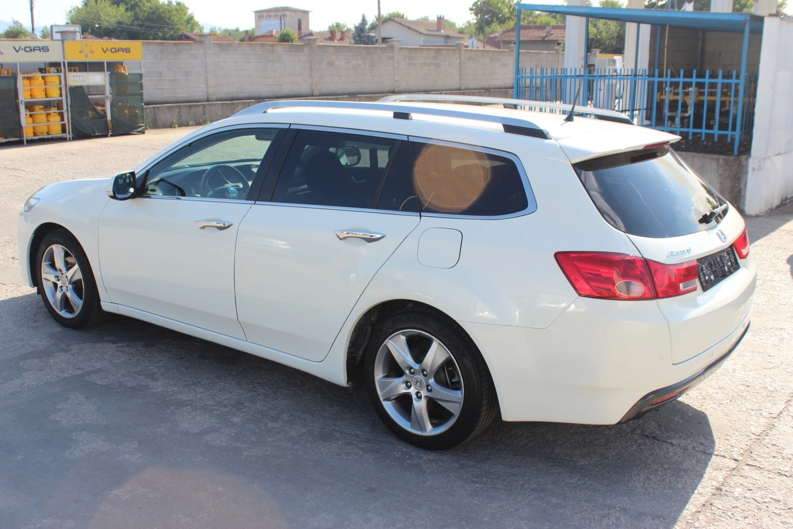 Honda Accord 2.2ictdi 150к.с Facelift - изображение 9