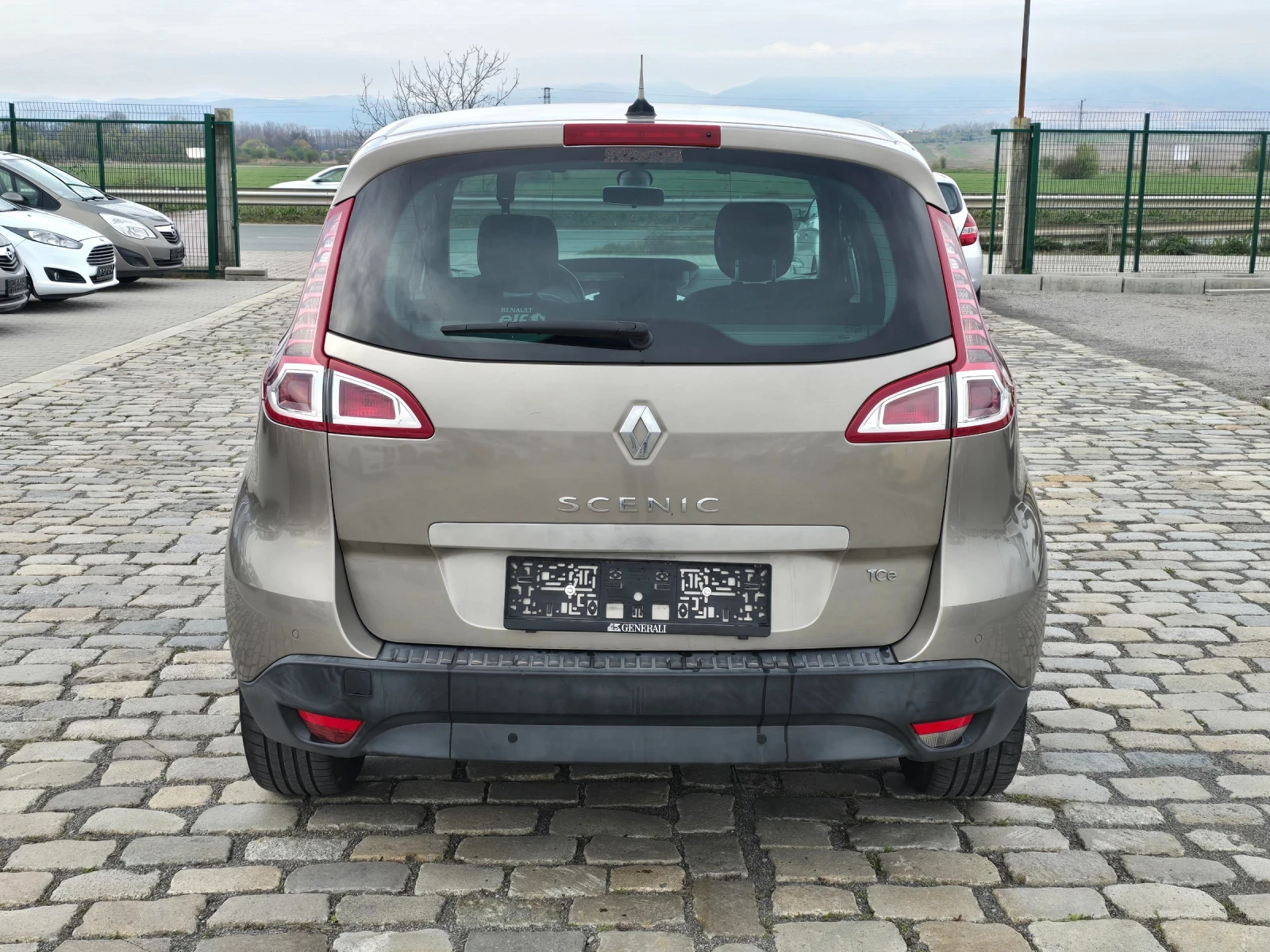 Renault Scenic 1.4i 131 кс NAVI ЕВРО 5 - изображение 7