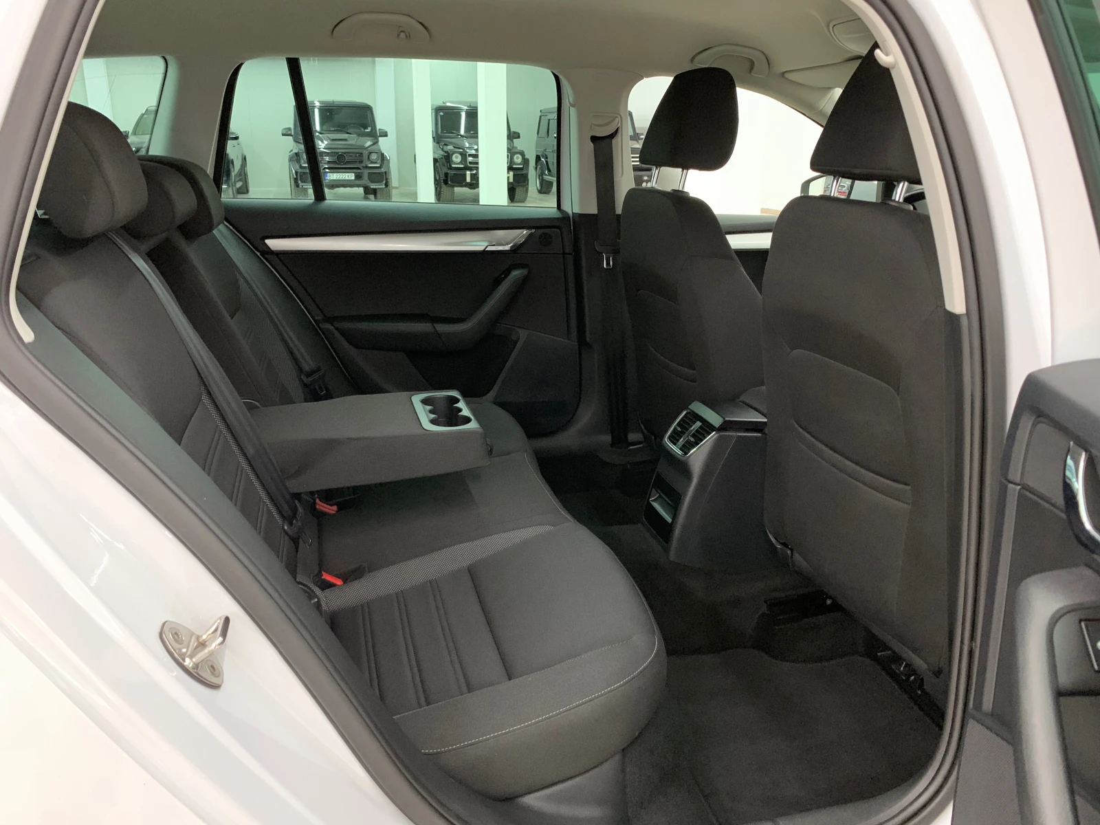 Skoda Octavia 2.0TDI 4x4 DSG 184. /DISTRONIC/PODGREV/ | Mobile.bg   16