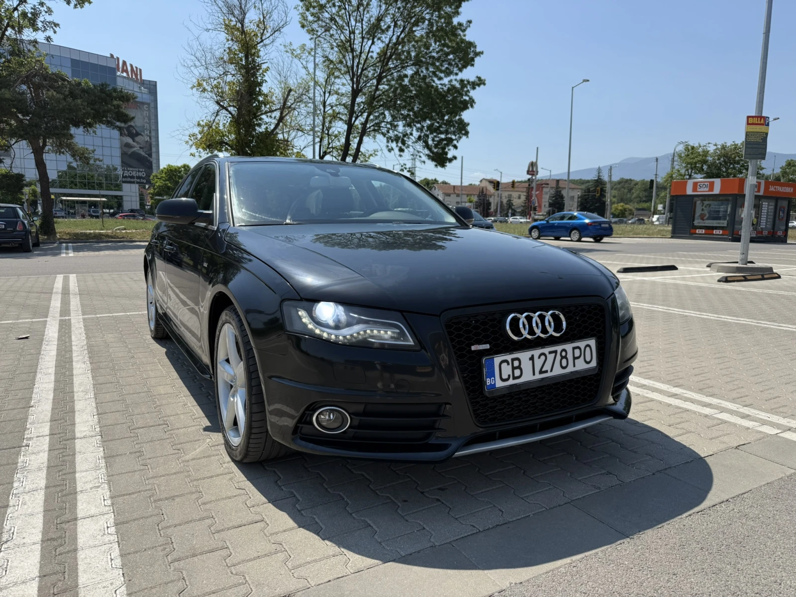 Audi A4 2.0TDI S-LINE ПАНОРАМА АВТОМАТ NAVI LANE XENON - изображение 2
