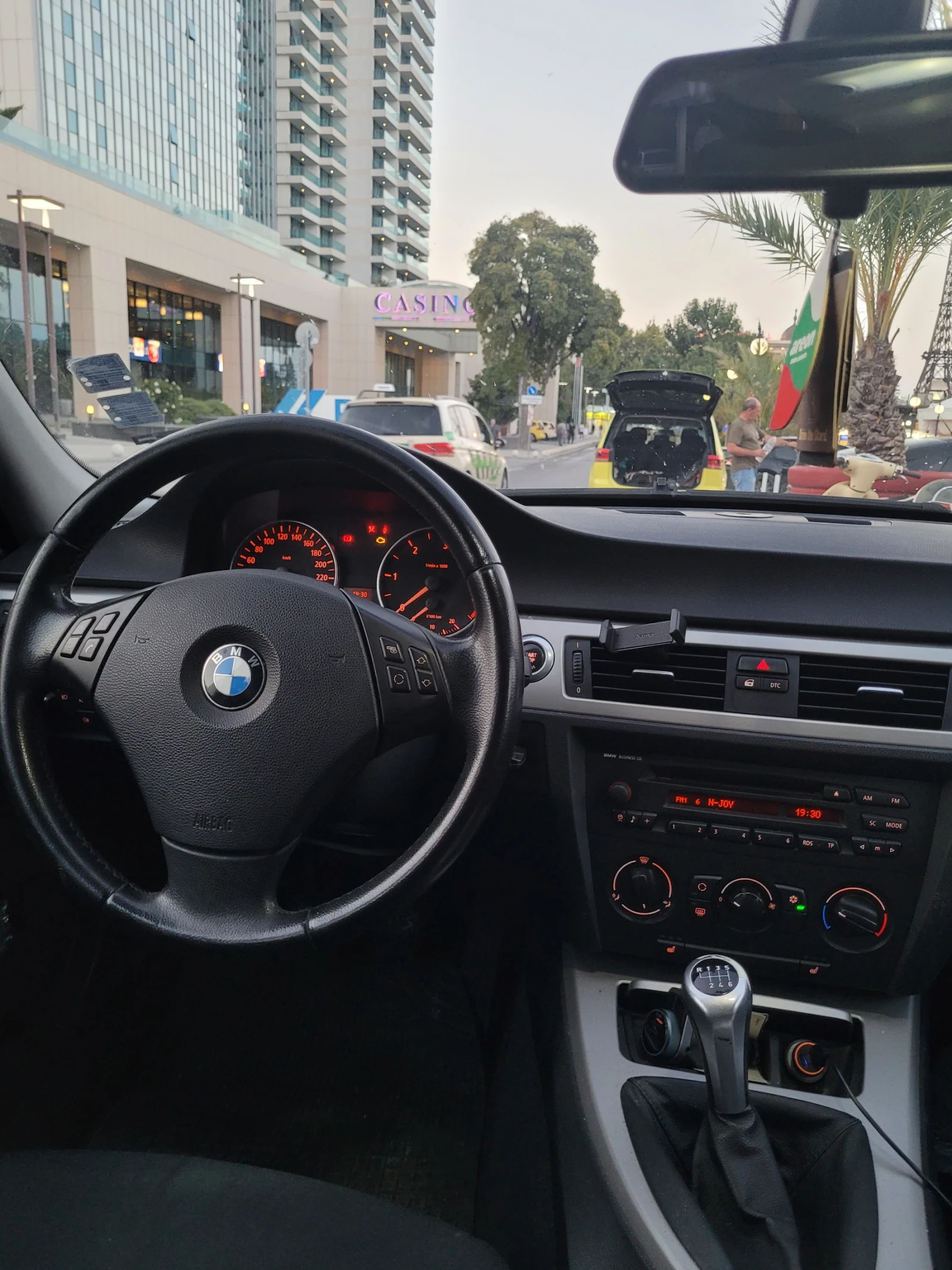 BMW 320 320 D - изображение 9