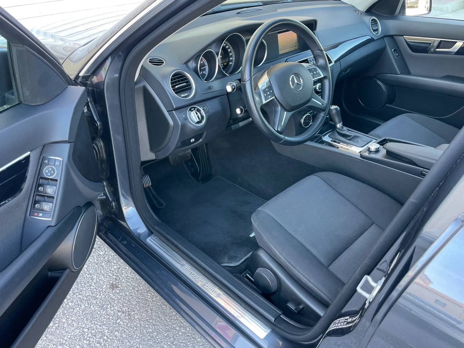 Mercedes-Benz C 180 CGI 156.. NAVI FACE EURO 6  | Mobile.bg   11