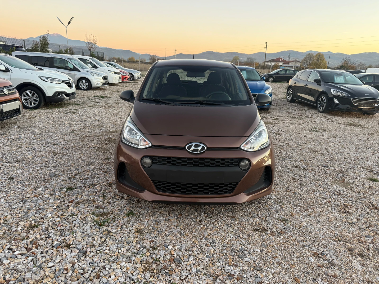 Hyundai I10 1.0i/Euro6 - изображение 6