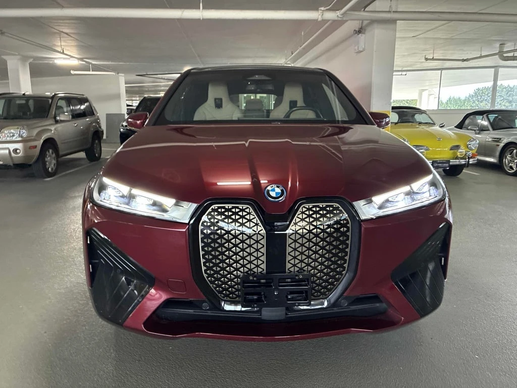 BMW iX * CARFAX * БЕЗ ПЪРВОНАЧАЛНА ВНОСКА - изображение 3