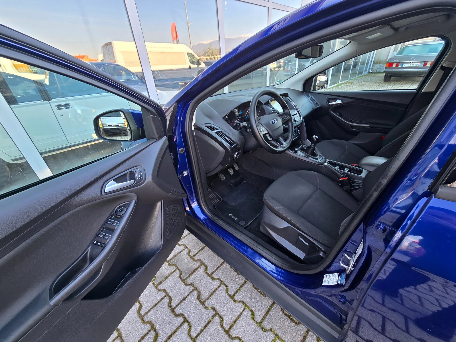 Ford Focus 117000км!!EURO6!!NAVi!!KAMERA!!, снимка 8 - Автомобили и джипове - 53806877