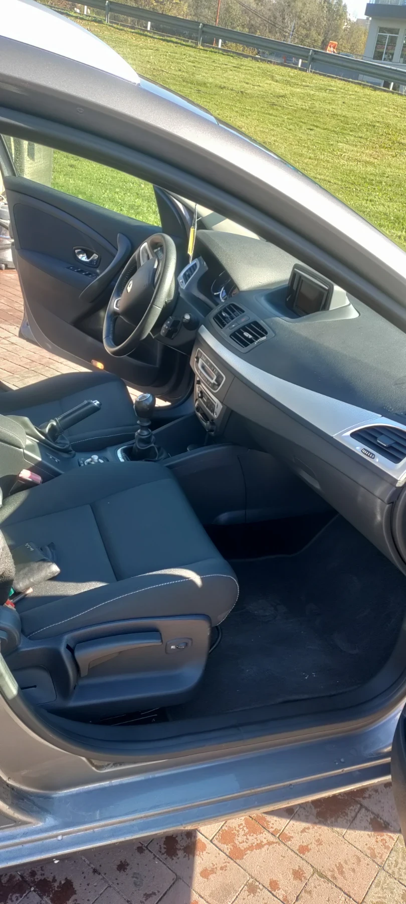 Renault Megane, снимка 2 - Автомобили и джипове - 53827505