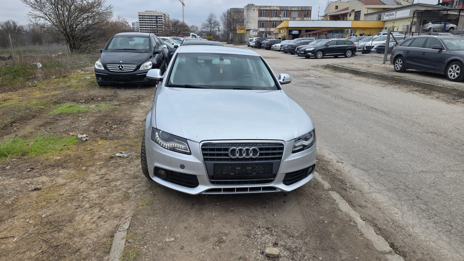 Audi A4 2.0tdi, снимка 2 - Автомобили и джипове - 53906406
