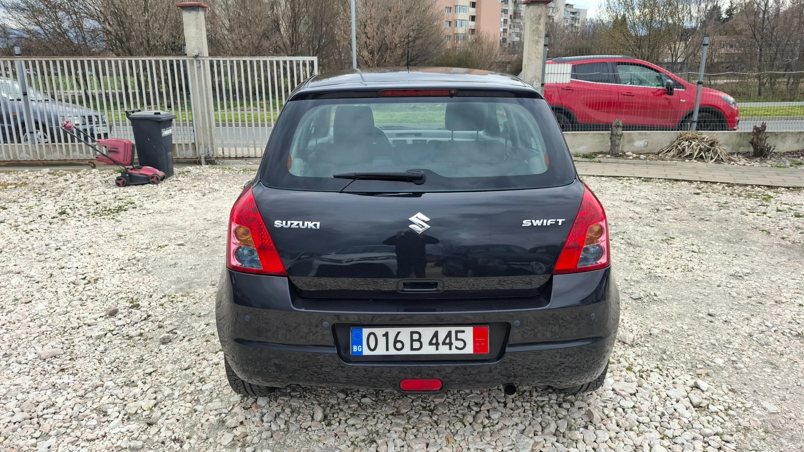 Suzuki Swift 1.3/Газ/2010 год, снимка 6 - Автомобили и джипове - 53915876