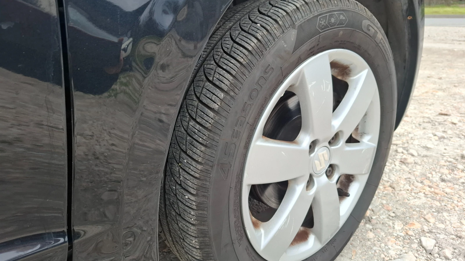 Suzuki Swift 1.3/Газ/2010 год, снимка 12 - Автомобили и джипове - 53915876