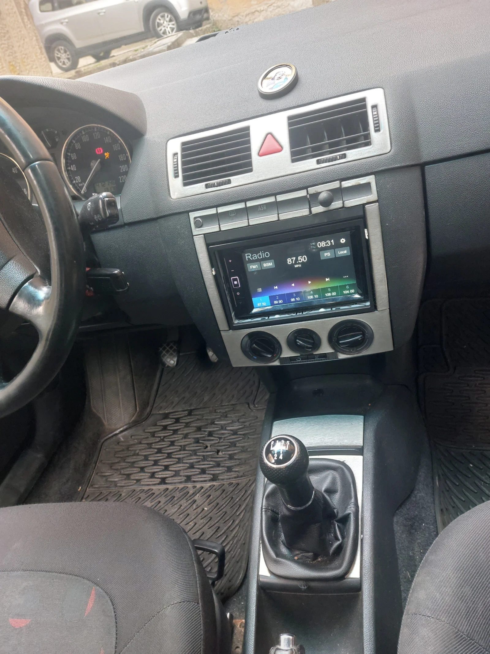 Skoda Fabia Фабия, снимка 7 - Автомобили и джипове - 53955330