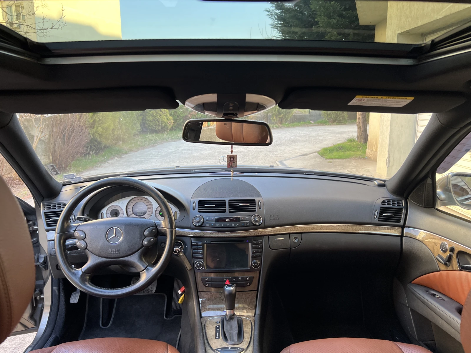 Mercedes-Benz E 320 W211, снимка 12 - Автомобили и джипове - 54060885