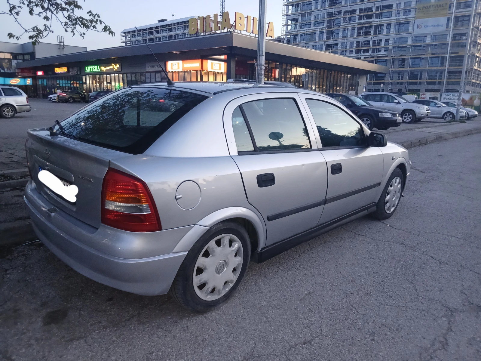 Opel Astra 1.6 газ клима , снимка 6 - Автомобили и джипове - 54548732