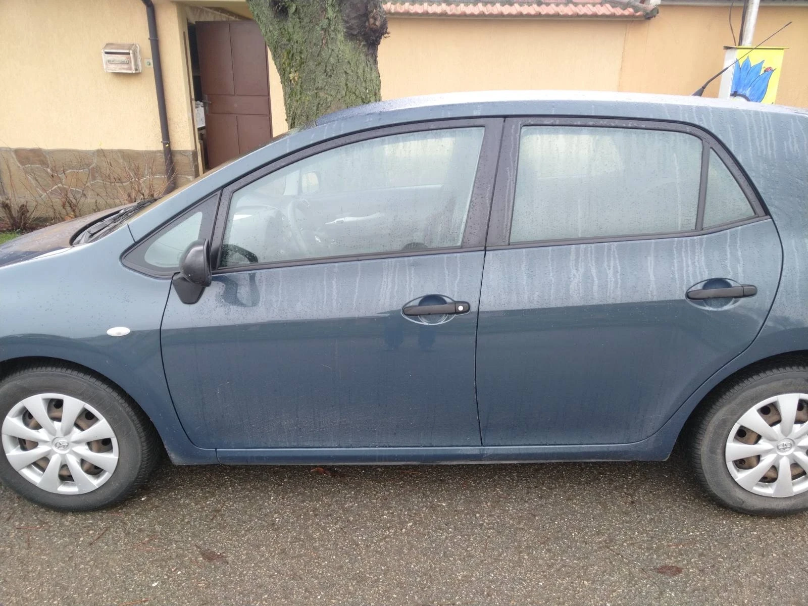 Toyota Auris, снимка 4 - Автомобили и джипове - 54730980