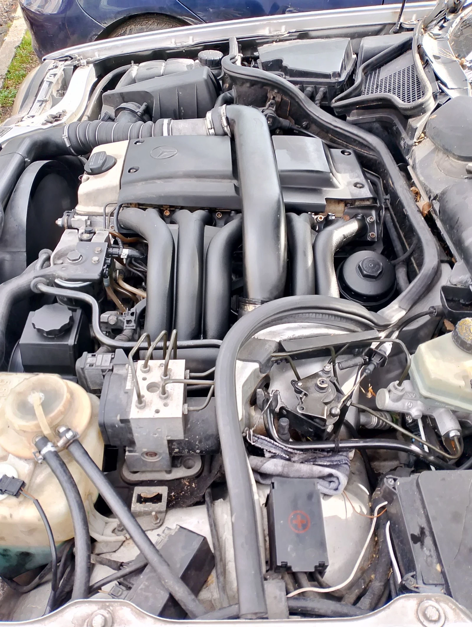 Mercedes-Benz E 250, снимка 12 - Автомобили и джипове - 54855149