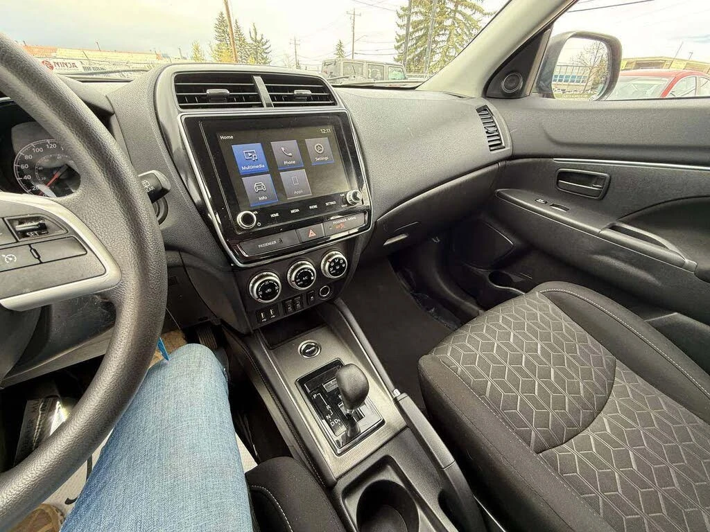 Mitsubishi RVR * ПАНО* KEYLESS* Camera* ПОДГРЕВ* , снимка 7 - Автомобили и джипове - 55433258