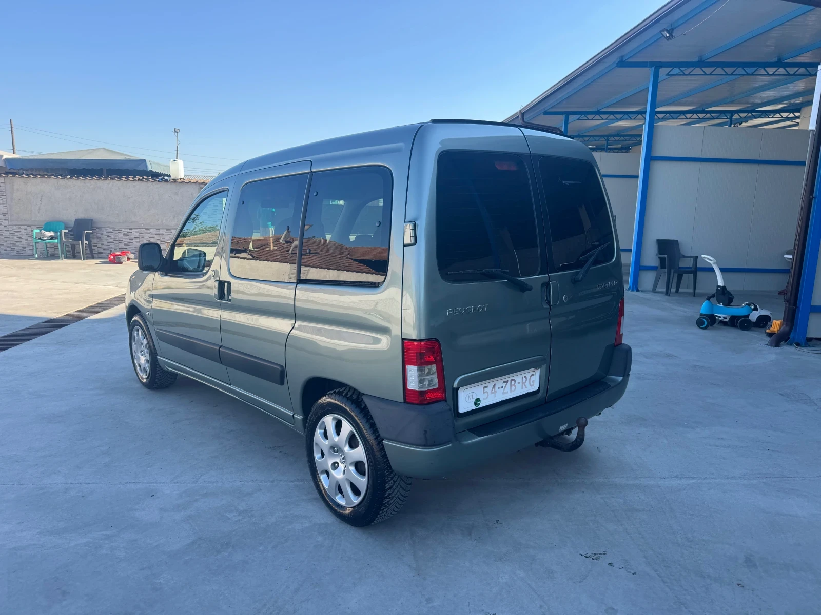 Peugeot Partner 1.6 бензин , снимка 6 - Автомобили и джипове - 56717038