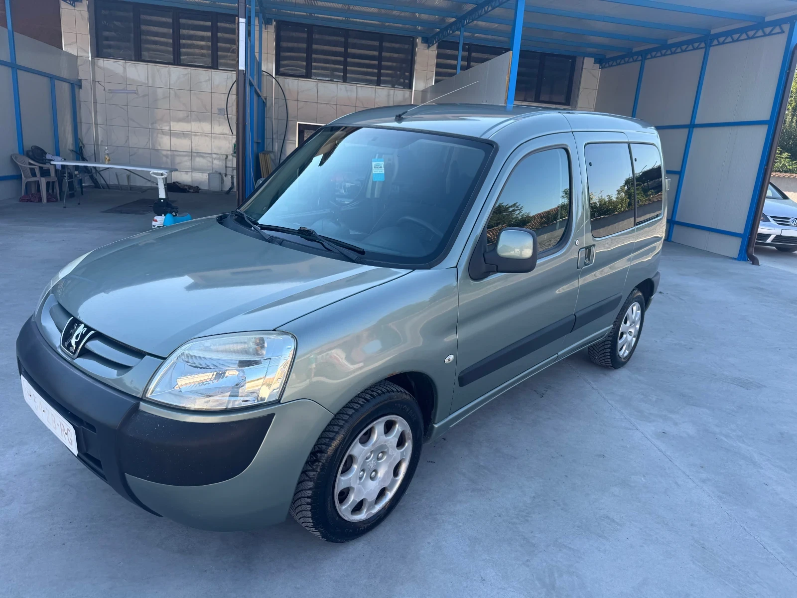 Peugeot Partner 1.6 бензин , снимка 3 - Автомобили и джипове - 56717038