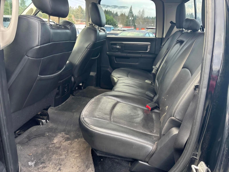 Dodge RAM 1500 CARFAX* АВТОФИНАНСИРАНЕ* БЕЗ ПЪРВОНАЧАЛНА ВНОСКА* , снимка 8 - Автомобили и джипове - 52946151