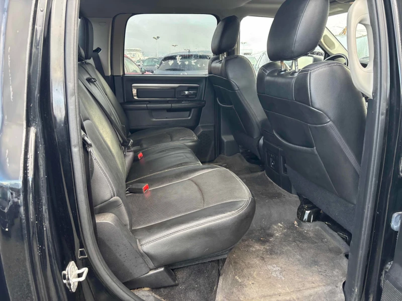 Dodge RAM 1500 CARFAX* АВТОФИНАНСИРАНЕ* БЕЗ ПЪРВОНАЧАЛНА ВНОСКА* , снимка 9 - Автомобили и джипове - 52946151