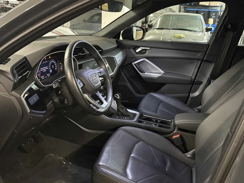 Audi Q3 Komfort 40 TFSI * CARFAX* ОПЦИЯ ЗА ФИНАНСИРАНЕ* , снимка 6 - Автомобили и джипове - 53202300