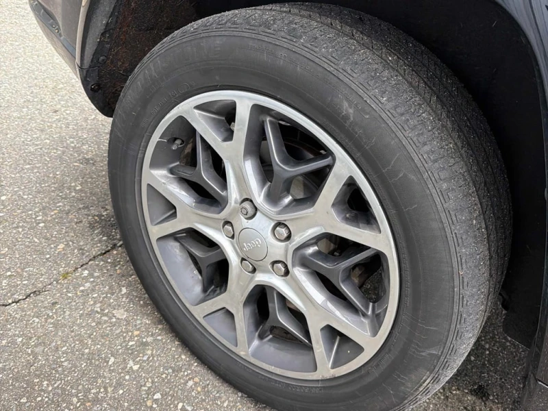 Jeep Grand cherokee * Overland * ДИСТРОНИК * ОТ ПРЕДСТАВИТЕЛСТВО, снимка 6 - Автомобили и джипове - 53414229