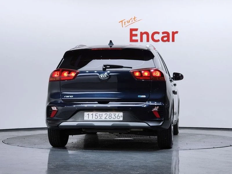 Kia Niro 1.6 HEV| 139к.с.| ВКЛ.ТЕХНОТЕСТ, снимка 4 - Автомобили и джипове - 55183584
