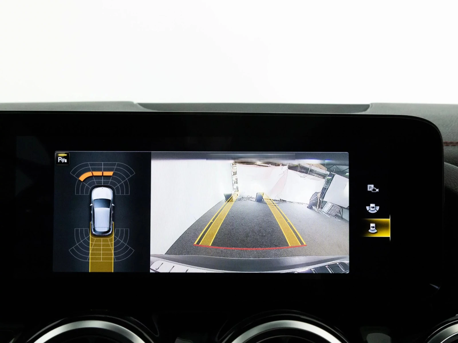 Mercedes-Benz EQA 250 AMG Line - изображение 7