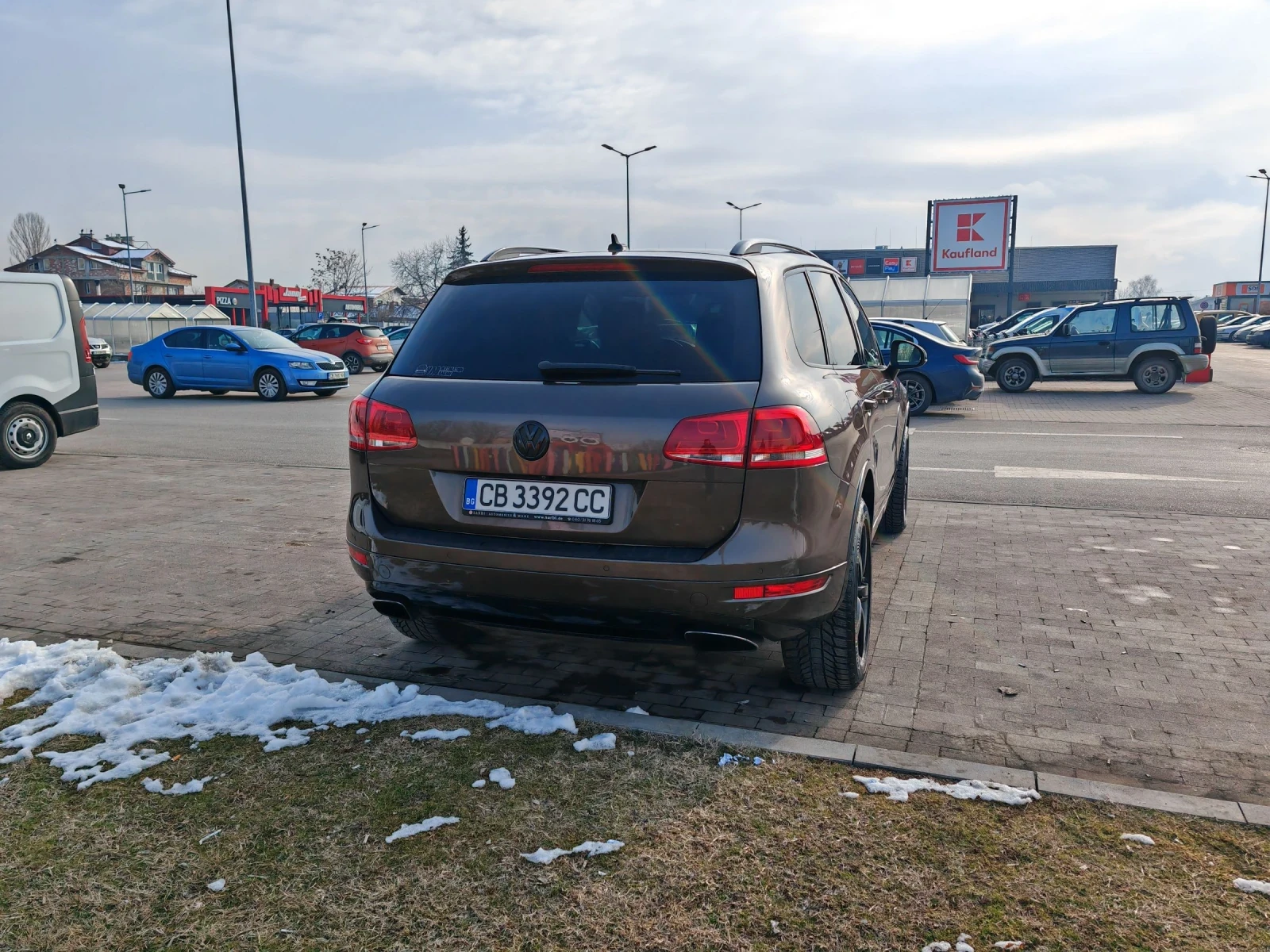 VW Touareg 4.2TDI 360cam - изображение 4