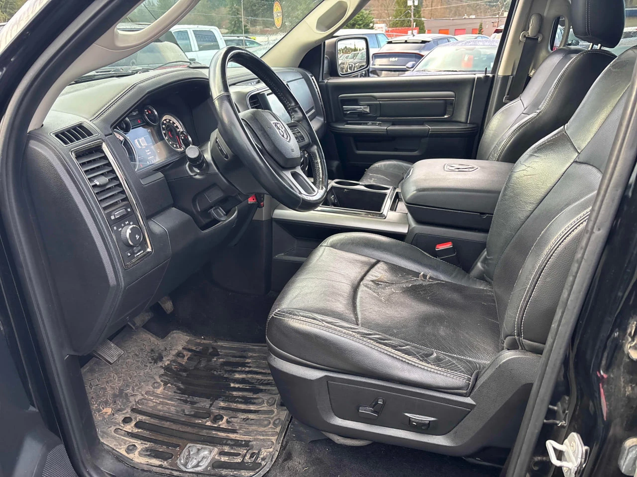 Dodge RAM 1500 CARFAX* АВТОФИНАНСИРАНЕ* БЕЗ ПЪРВОНАЧАЛНА ВНОСКА*  - изображение 5