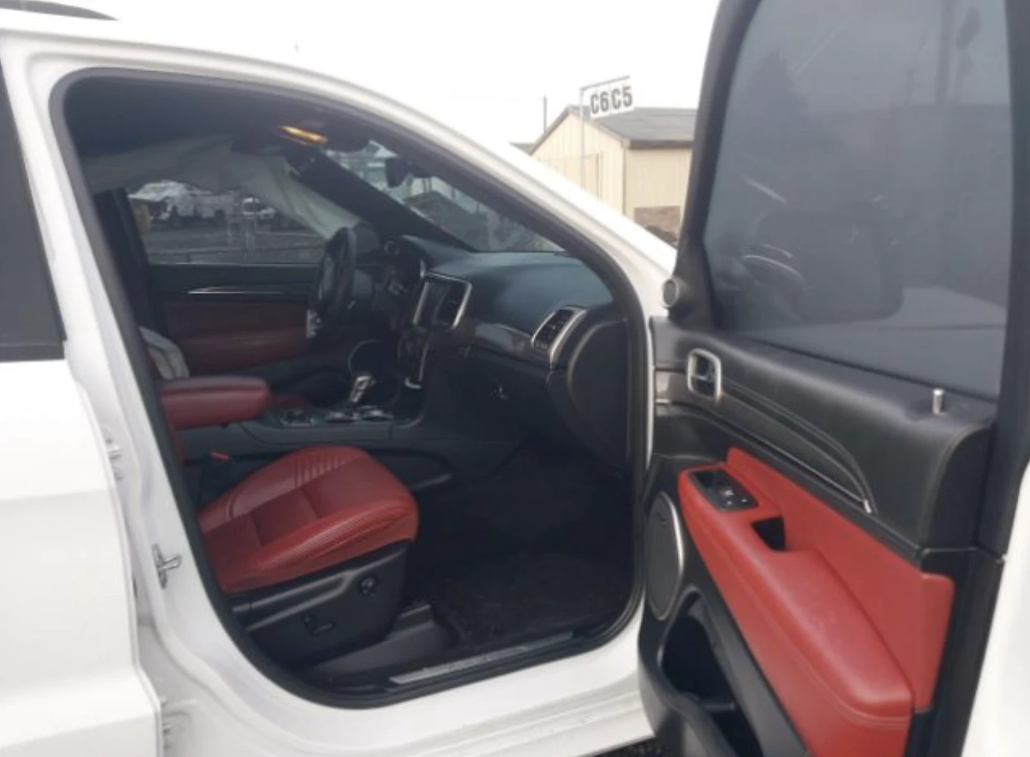 Jeep Grand cherokee SRT| 6.4 V8 - изображение 5