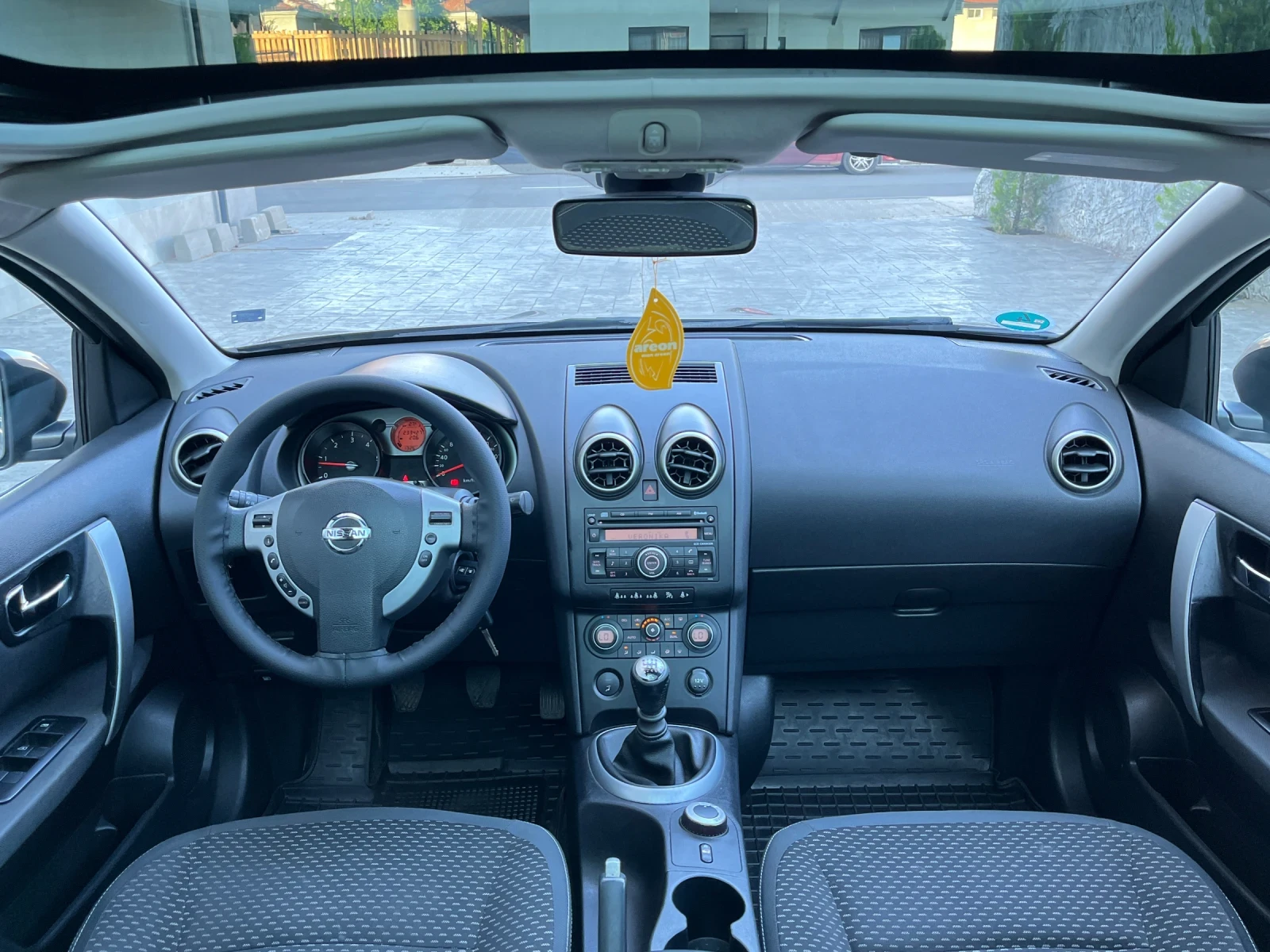 Nissan Qashqai 2.0DCI/150/4X4/2008/ГОДИНА, снимка 10 - Автомобили и джипове - 55021649