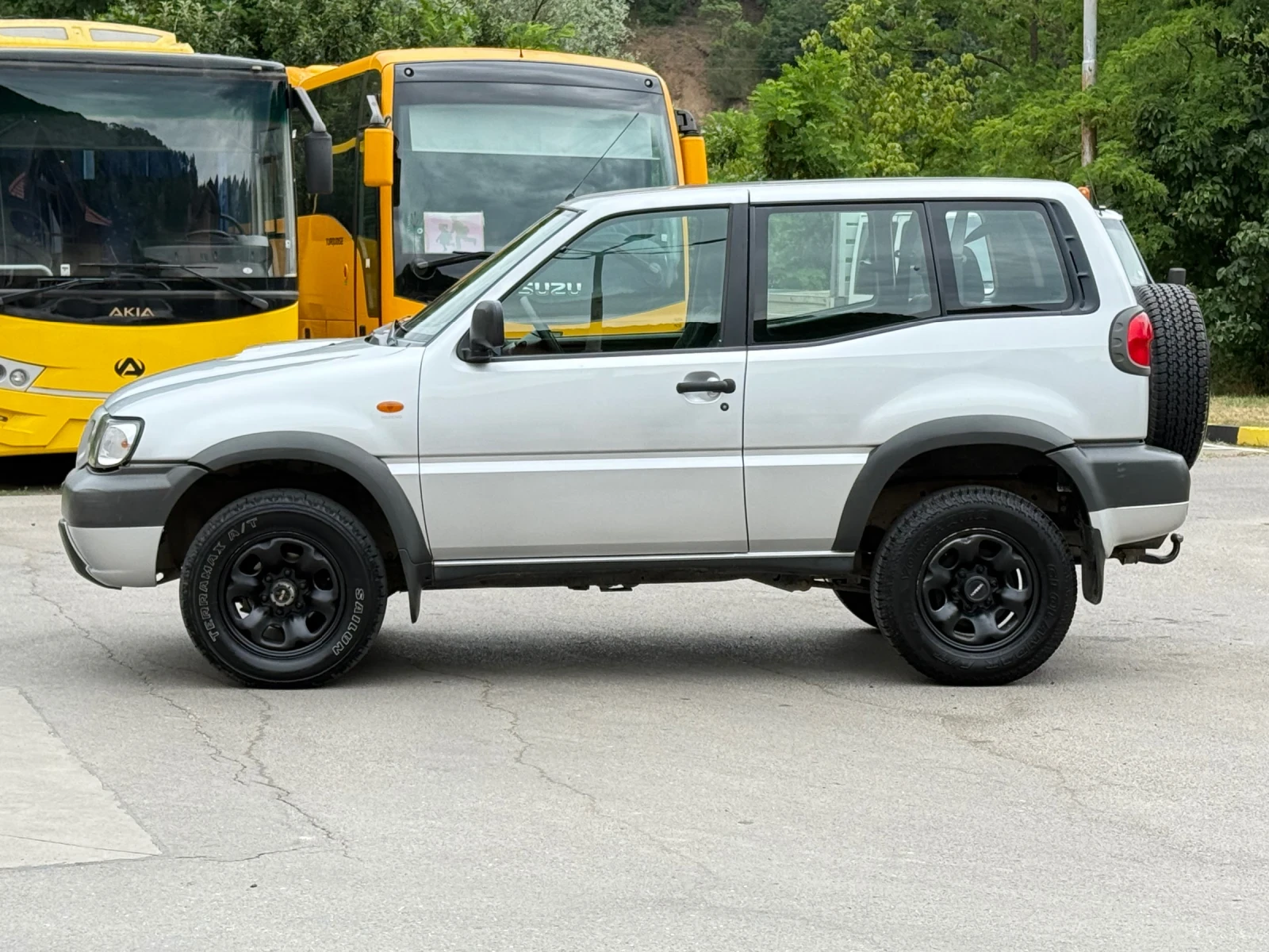 Nissan Terrano 2.7TDI Климатик/4х4/Италия, снимка 10 - Автомобили и джипове - 55136539