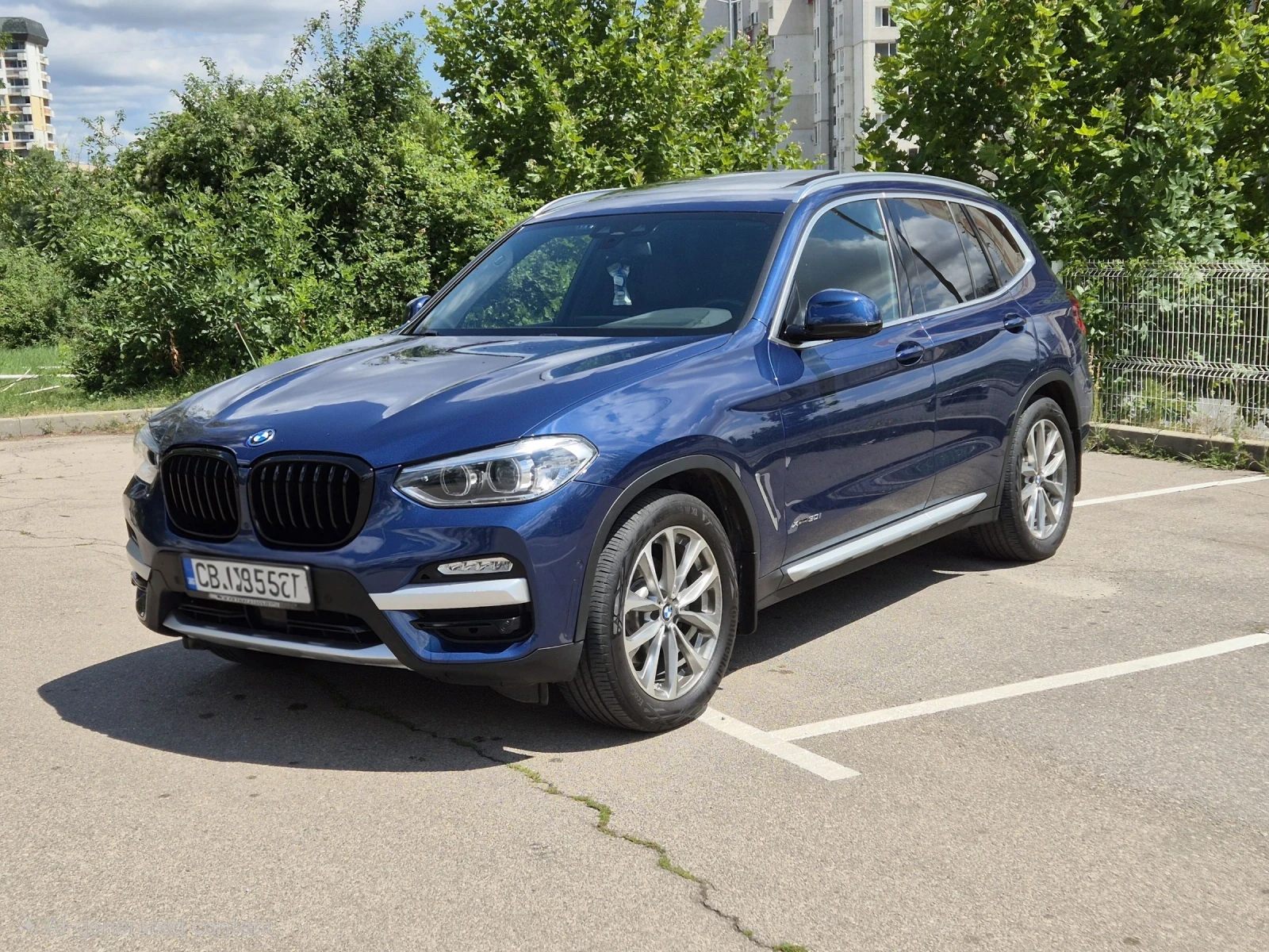 BMW X3 xDrive 30i | Дистроник, камери 360 | ХарманКардон, снимка 5 - Автомобили и джипове - 55413349