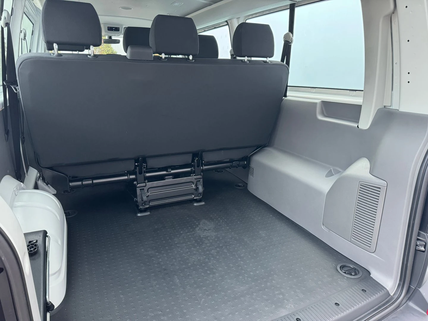 VW Transporter Kombi L 6.7 m3 TDI | Mobile.bg � ����������� 10