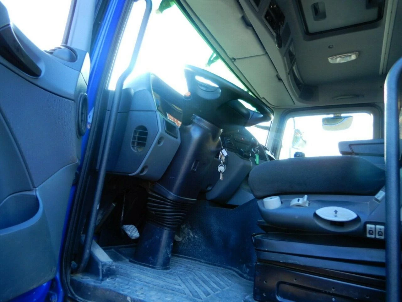 Mercedes-Benz Actros 2636 6x4 Betonpumpe   Liebherr/Waitzinger 28mc, снимка 3 - Камиони - 54946057