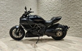 Ducati Diavel 1200 Dark Carbon, снимка 2