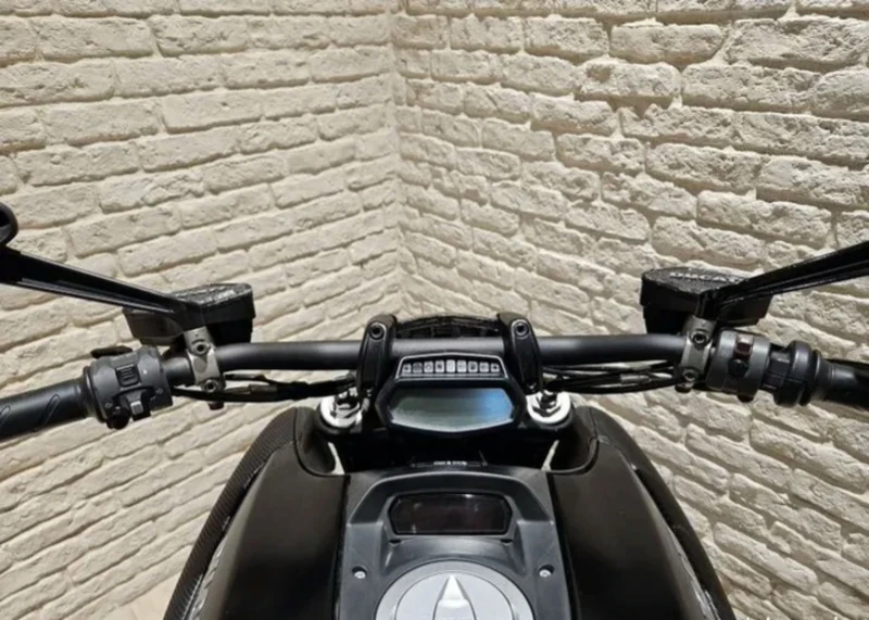 Ducati Diavel 1200 Dark Carbon, снимка 7 - Мотоциклети и мототехника - 53527305