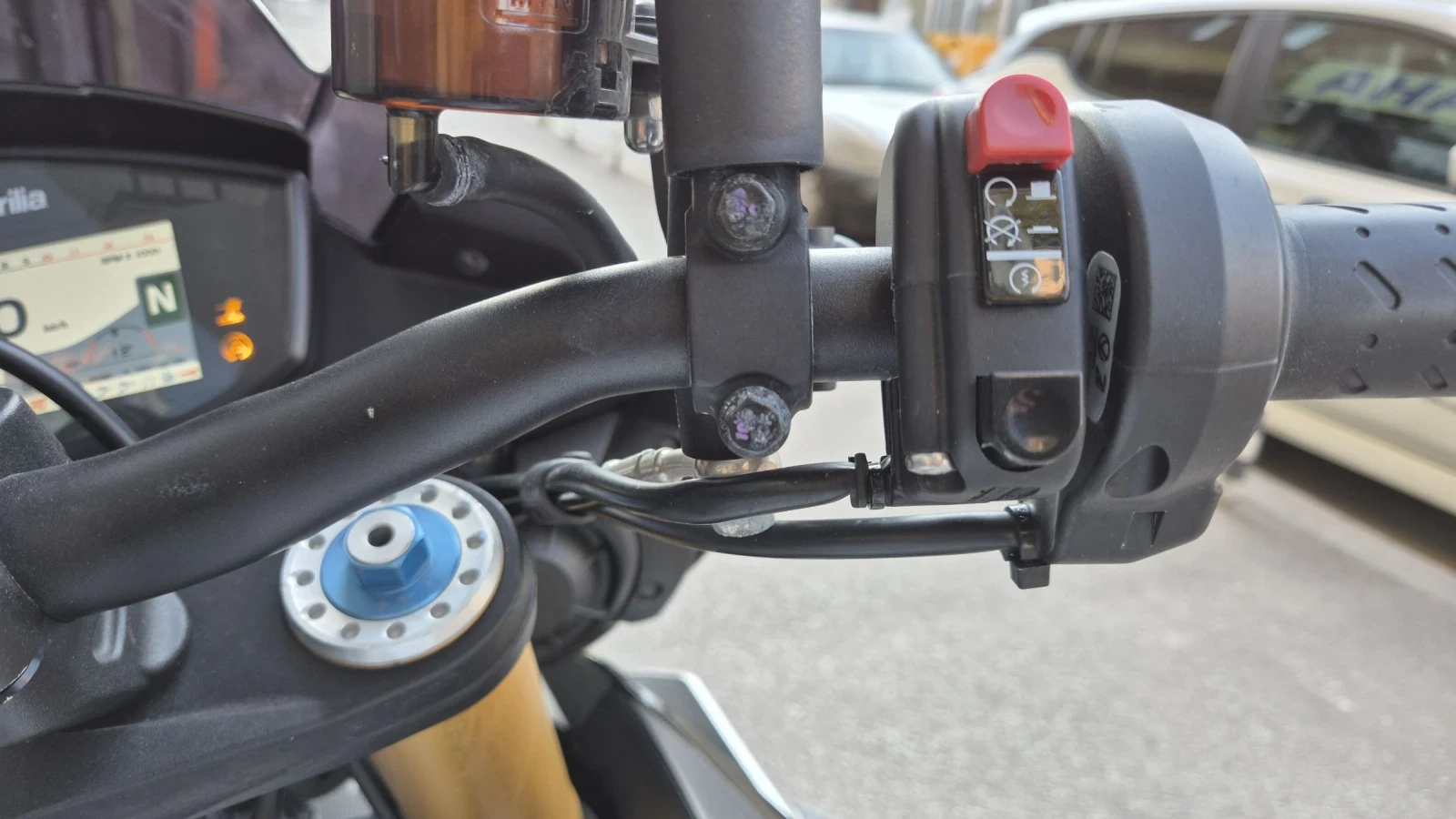 Aprilia Tuono V4 1100 FACTORY  | Mobile.bg   11