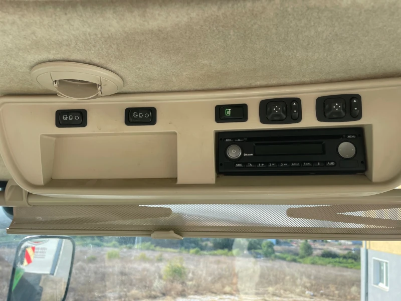 Трактор John Deere 8400R POWER SHIFT E-23 ЛИЗИНГ, снимка 14 - Селскостопанска техника - 51206692