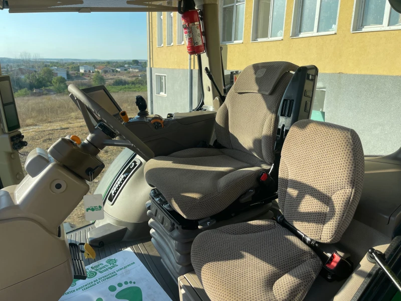 Трактор John Deere 8400R POWER SHIFT E-23 ЛИЗИНГ, снимка 11 - Селскостопанска техника - 51206692