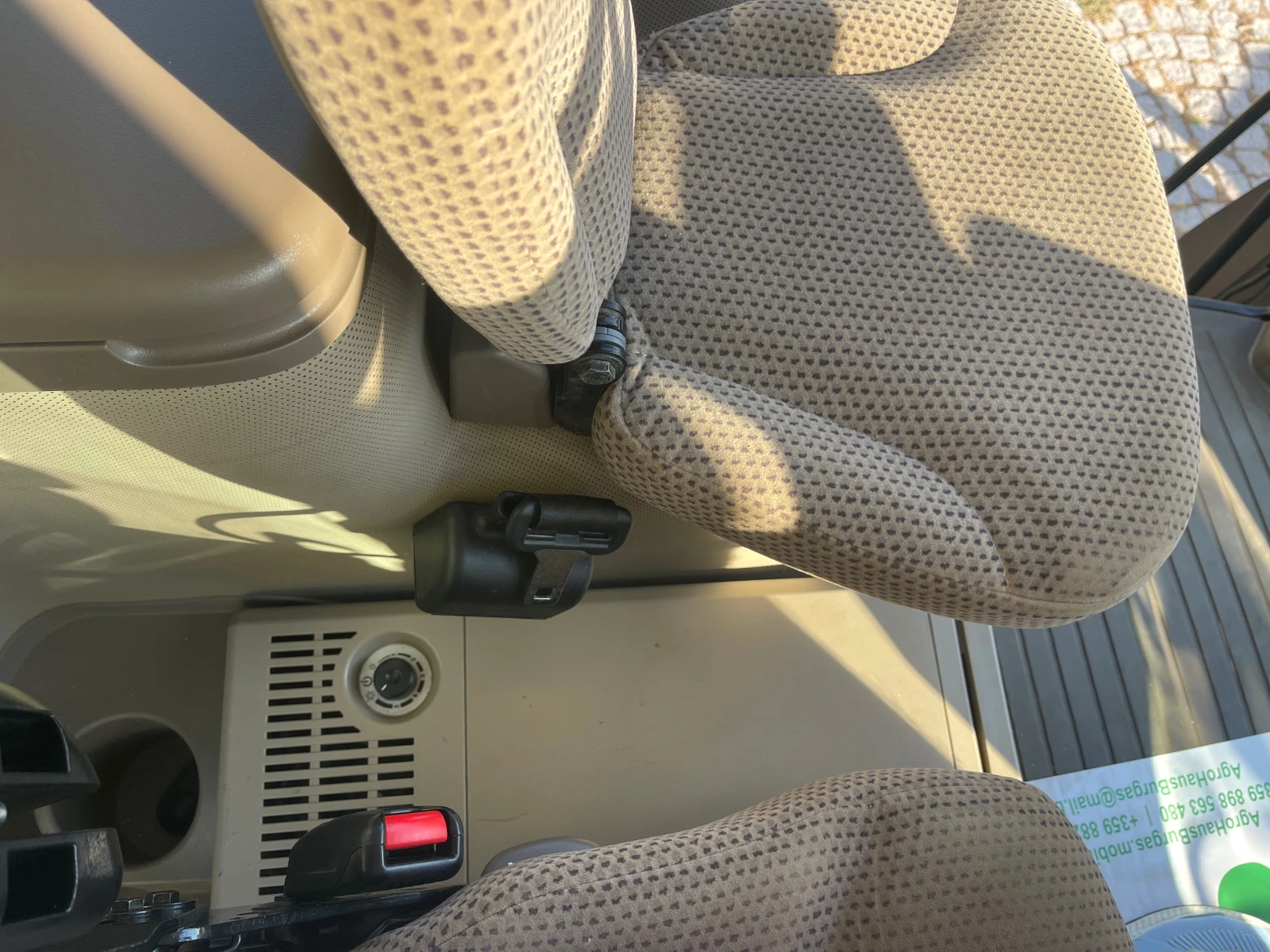  John Deere 8400R POWER SHIFT E-23  | Mobile.bg   17